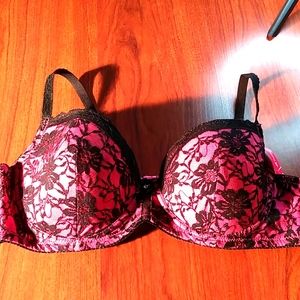 Pucker Up Black Neon Pink  40D Bra
